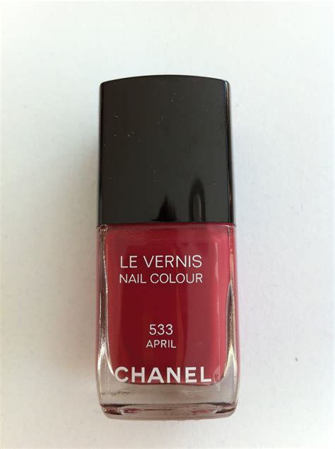 rode nagellak chanel|leuke nageljakken.